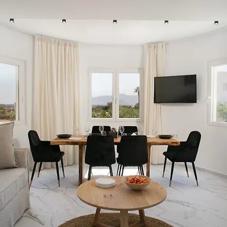 Hotel Cosmos 3*