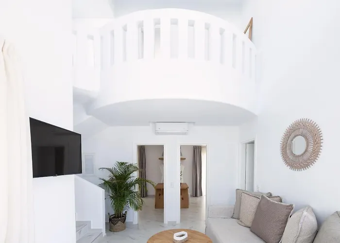 Cosmos Plaka (Naxos)